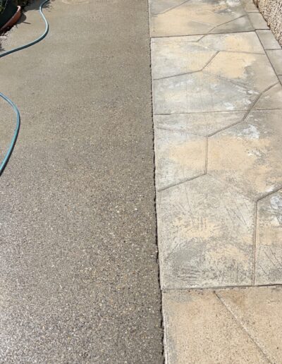Terrasse en béton nettoyée après intervention.